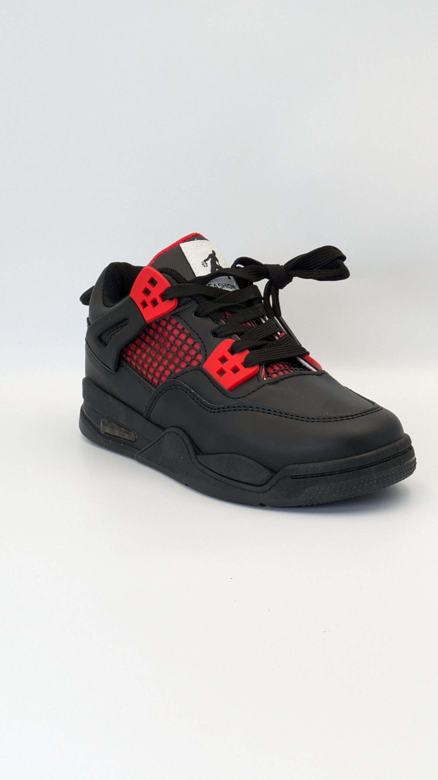 حذاء رياضي أنيق للأطفال - الصورة 2