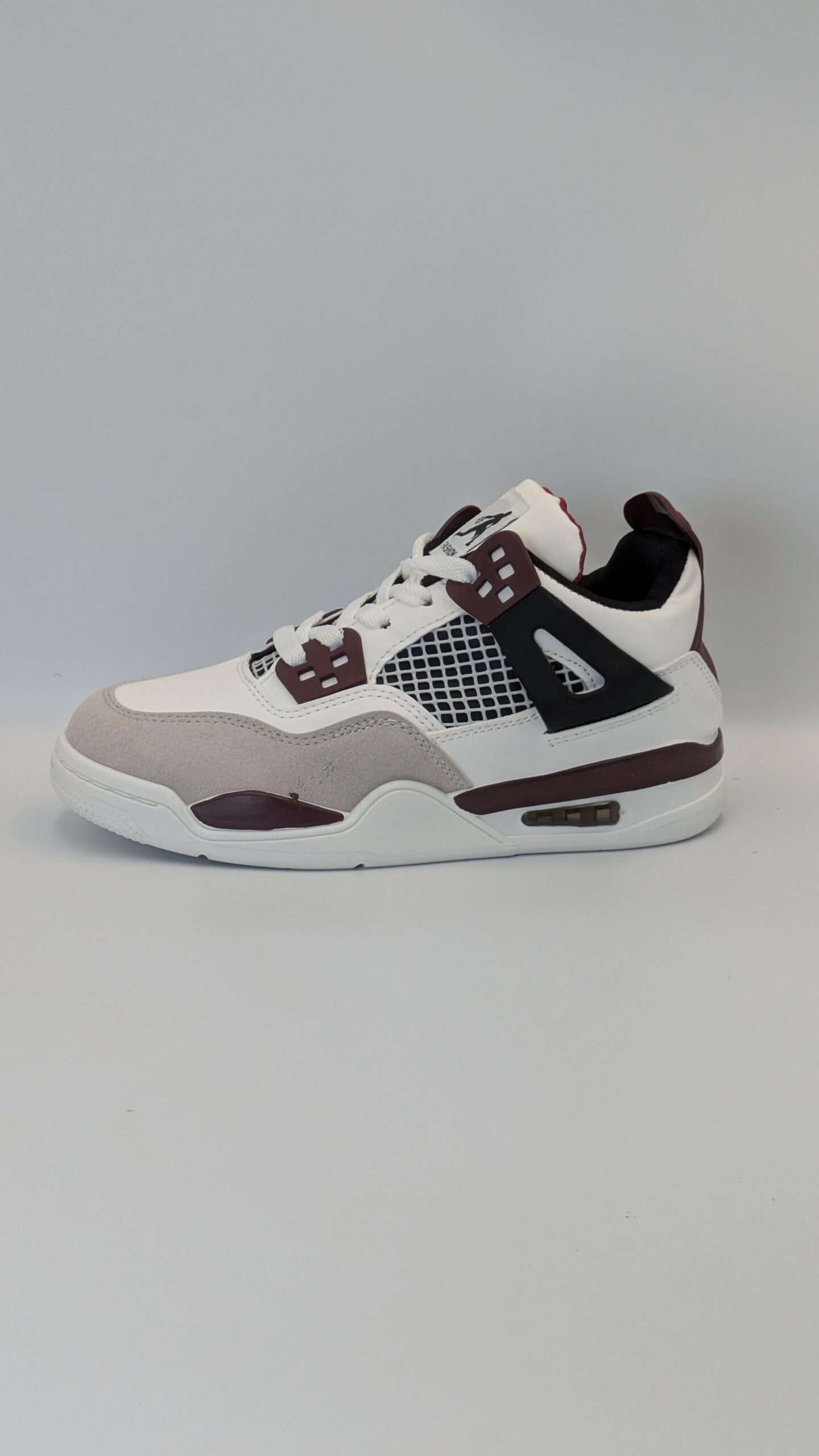 حذاء رياضي أنيق للأطفال